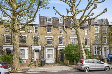Hammersmith Grove - Exterior1 (1).JPG
