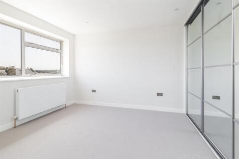 Lettings Southfields Lainson Street- Bedroom 1.jpg