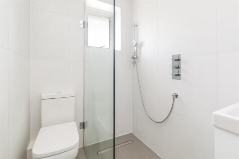 Lettings Southfields Lainson Street  - Bathroom.jp