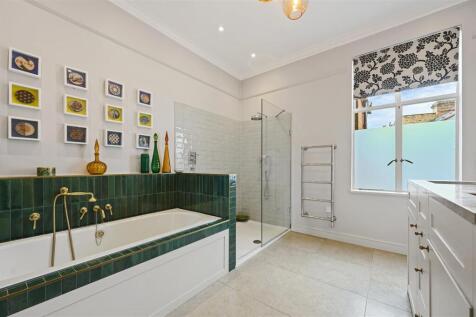 Iffley Road - Ensuite6 (1).JPG