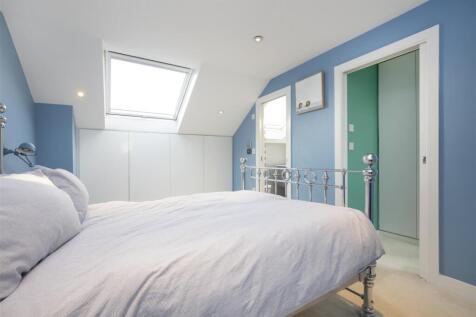 Springvale Terrace - Bedroom 1.jpg
