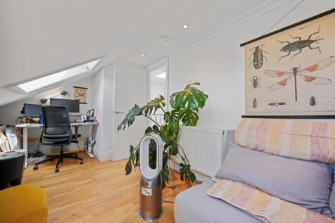 CCFBL - Batoum Gardens BedroomE3 (1).jpg