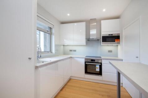 Lettings Brook Green Lainson Street - Kitchen.jpg