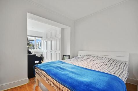 FB - Hammersmith Grove - Bedroom3 (1).JPG