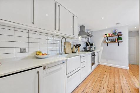 FBL - Brackenbury Road - Kitchen3 (1).JPG