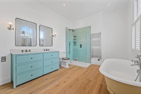 FBL - Hetley Road - Ensuite3 (1).JPG