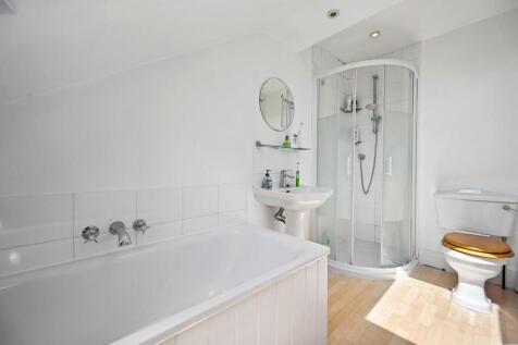 RCFBL- carthew villas- bedroom A,ensuit 3 (1).jpg
