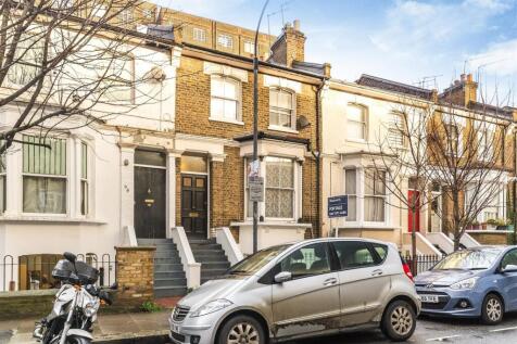 Lettings Hammersmith Minford Gardens  - Exterior.j