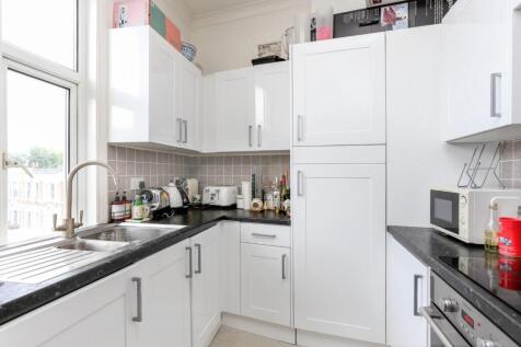 Lettings Hammersmith Maclise Road  - Kitchen.jpg