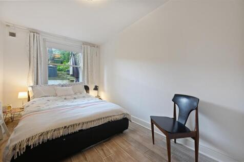 Hammersmith Grove - Bedroom6 (1).JPG