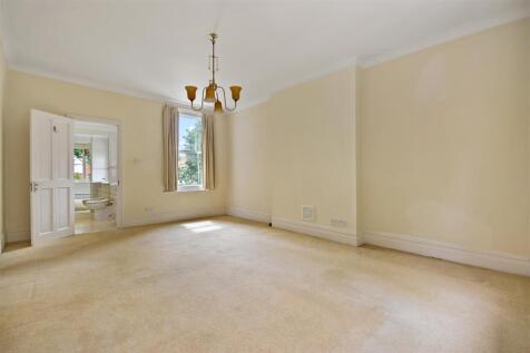Brook Green Lettings  Heathfield Road - BedroomA3 