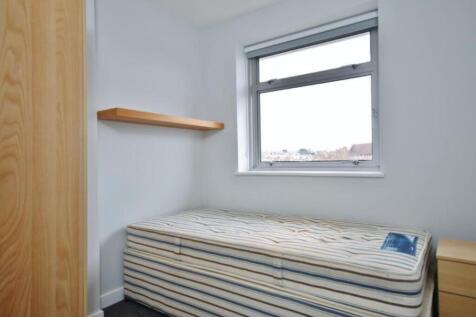 Lettings Brook Green Lainson Street  - Bedroom 2.j