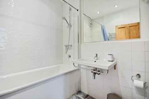 FB - LGF, Milson Road - Bathroom1 (1).jpg