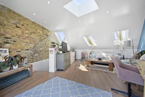 Sulgrave Road - Bedroom.jpg