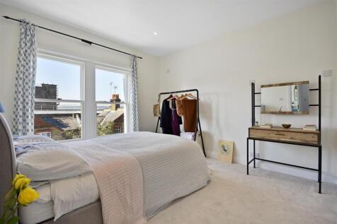 Sulgrave Road - Bedroom.jpg