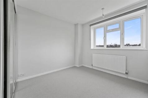 BCFBL - Westwick Gardens - Bedroom 1 (1).jpg