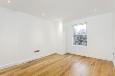 Applegarth Road - Reception.jpg