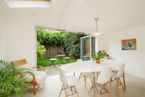 Becklow Road 103 - (07 of 19).jpg