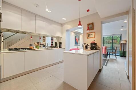 Ceylon Road - Kitchen3 (1).JPG