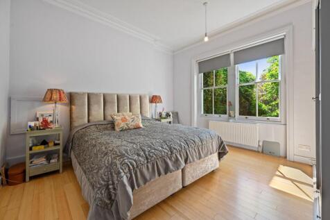 Lena Gardens - Bedroom3 (1).JPG