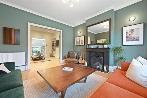 Godolphin Road - ReceptionB3 (1).JPG