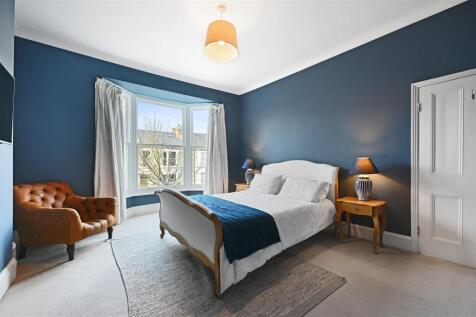 FGodolphin Road - BedroomD3 (1).JPG