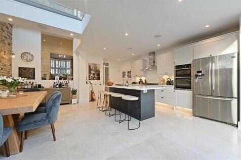 Godolphin Road - KitchenE3 (1).JPG