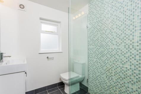 Hebron Road - Bathroom.jpg