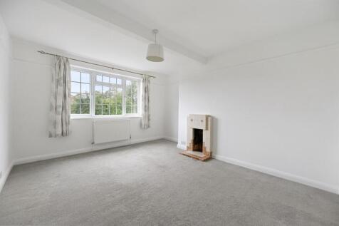 RCFBL&#61; hale gardens- bedroom C6 (1).jpg