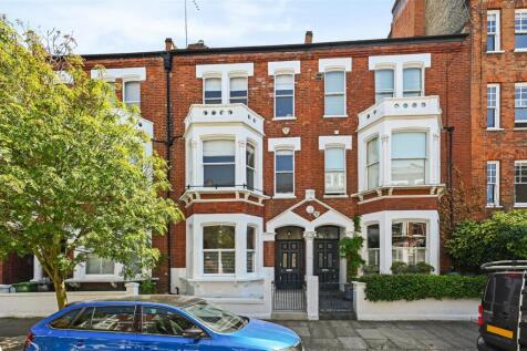 Aynhow Road - Exterior1 (1).JPG