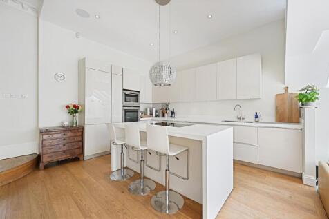 Aynhow Road - KitchenC3 (1).JPG