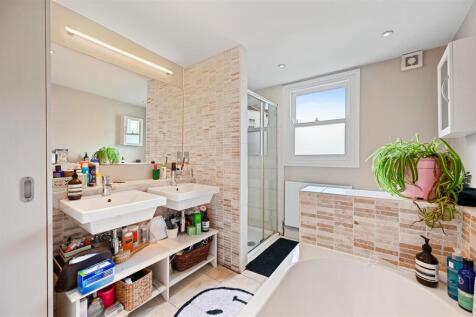 Rockley Road - Bathroom3 (1).JPG