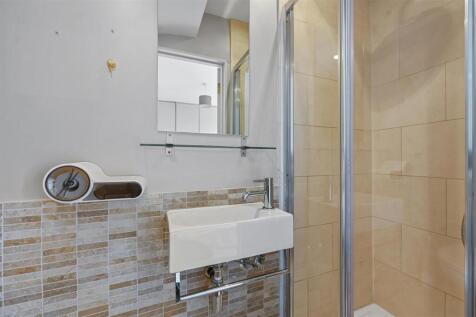 Rockley Road - Ensuite