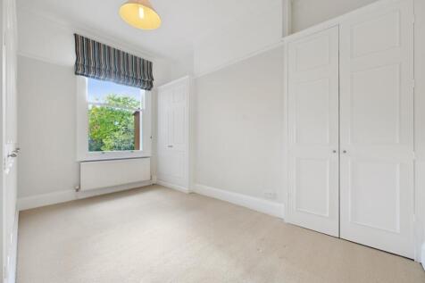 FBL - Applegarth Road - BedroomD1 (1).jpg