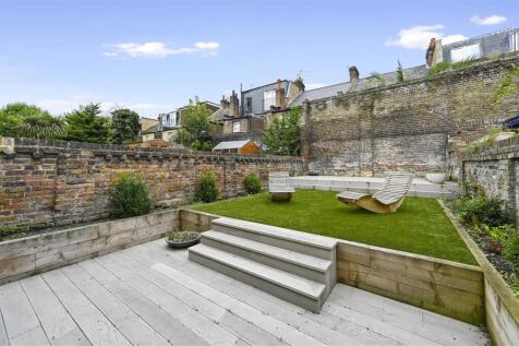 BCFBL - Loftus Road - GardenA2-1.jpg