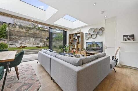 BCFBL -  Loftus Road - Reception (1)-1.jpg