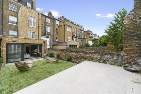 BCFBL -  Loftus Road - GardenC2-1.jpg