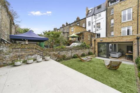 BCFBL -  Loftus Road - GardenB2-1.jpg