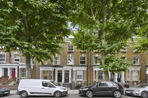 BCFBL -  Loftus Road - Exterior2-1.jpg