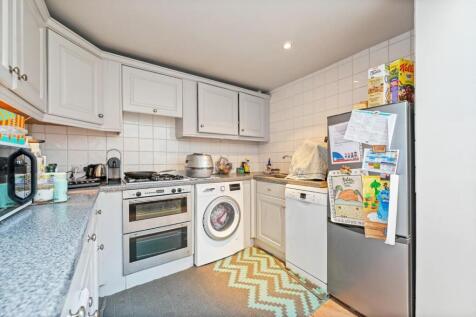 FBL -  Hofland Road - Kitchen3 (1).jpg