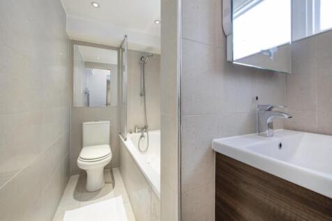Sales Hammersmith Westwick Gardens - Bathroom.jpg