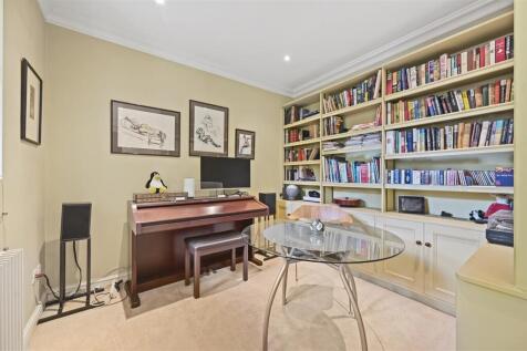 Oxford Gate - 18 (1).JPG