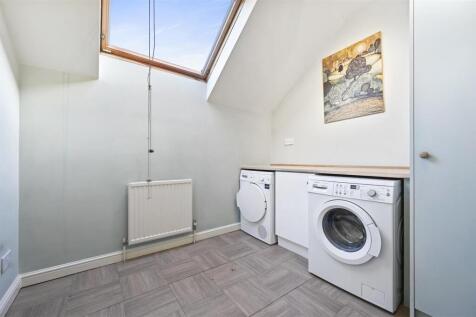 Oxford Gate - 57 (1).JPG