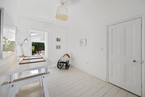 BCFBL -  Becklow Road - Reception 1 C (4).JPG