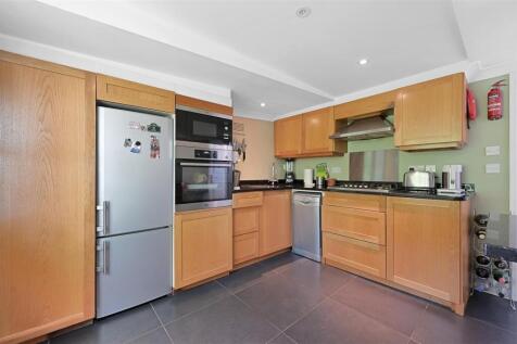 Blythe Road - KitchenA2 (1).JPG