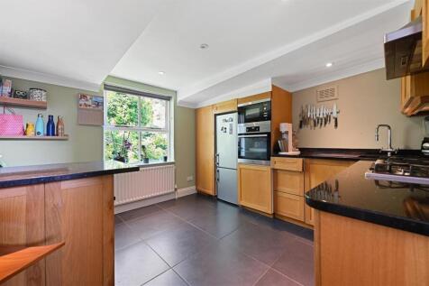 Blythe Road - Kitchen3 (1).JPG
