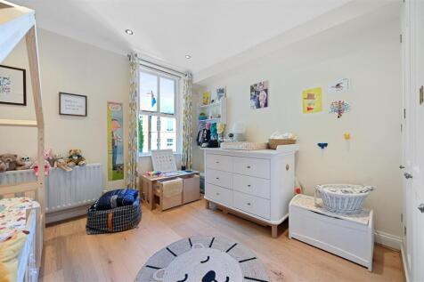 FB - 200C Blythe Road - BedroomB3 (1).JPG