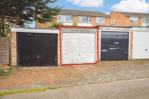 SINGLE GARAGE