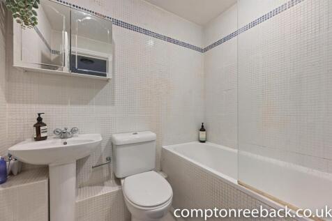 Sutherland Avenue - Bathroom3 (1).jpg