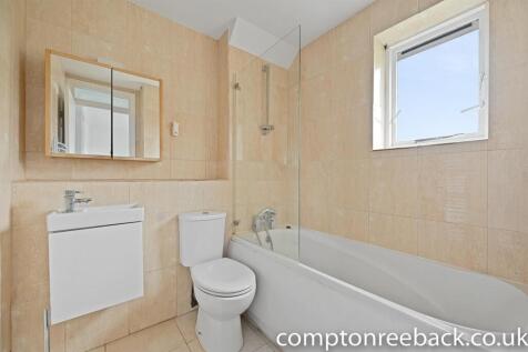 CR - w Abinger Mews - Bathroom3 (1).jpg